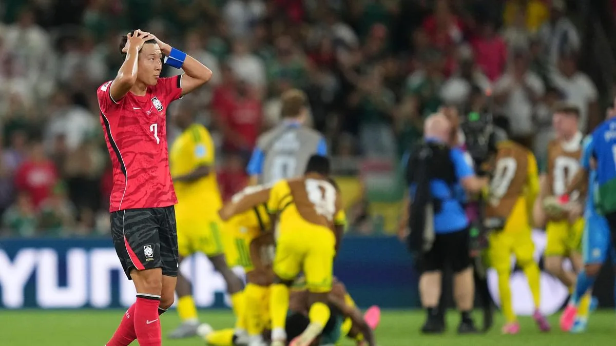 Maseko strike sends South Africa into first World Cup knockouts with win over South Korea