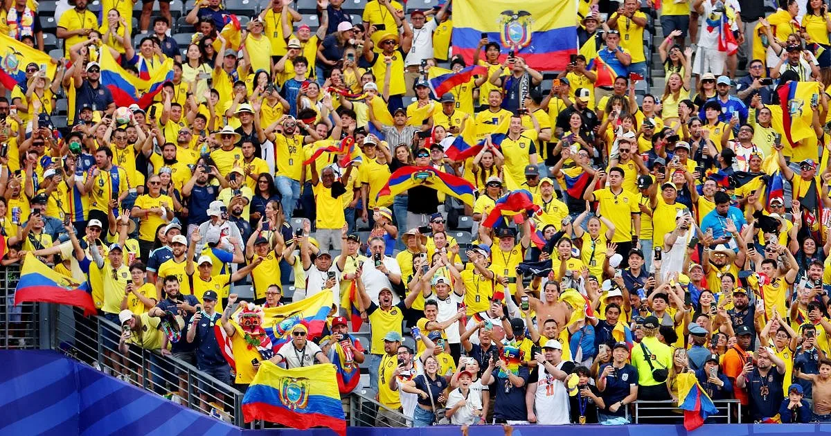 Ecuador advances to World Cup knockout rounds, beats Germany 2-1